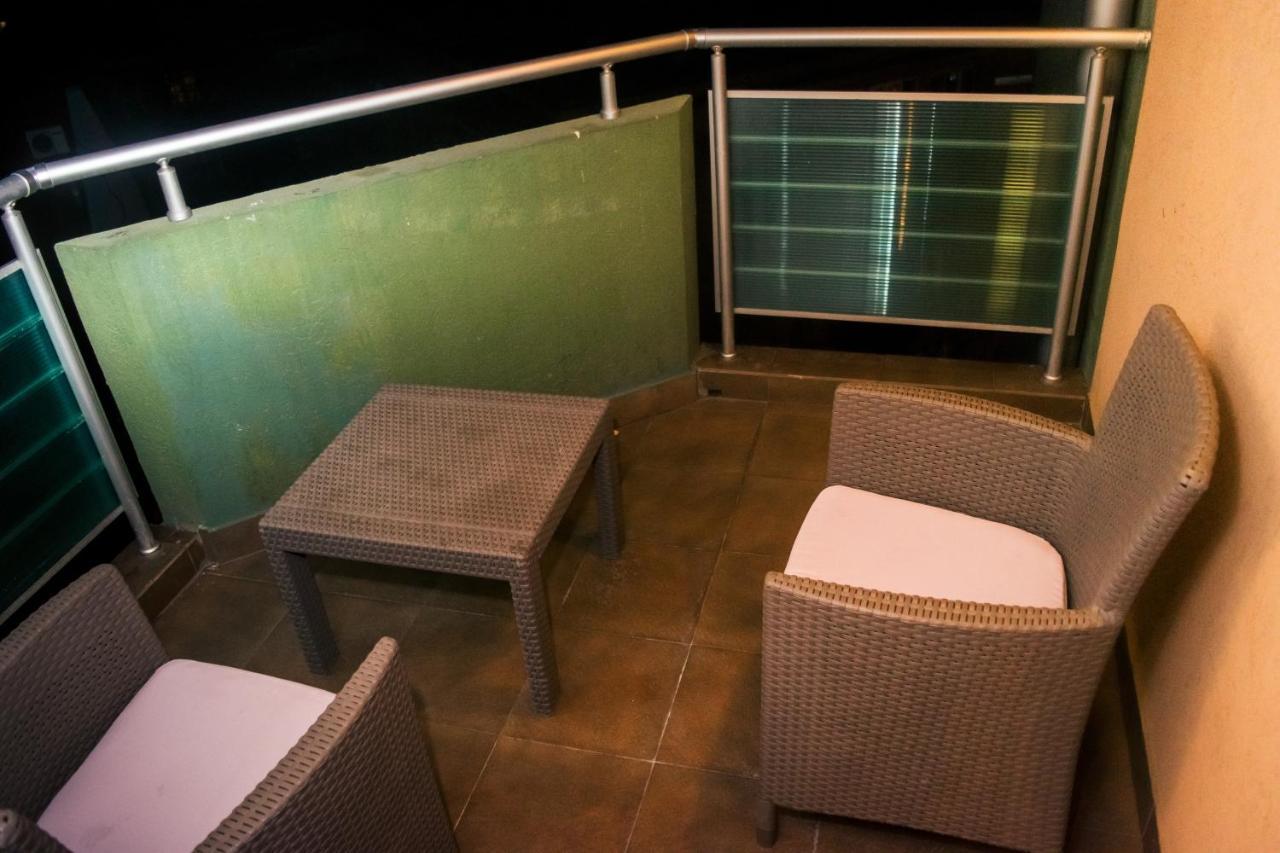 Apartment Aleksija Nis Ngoại thất bức ảnh
