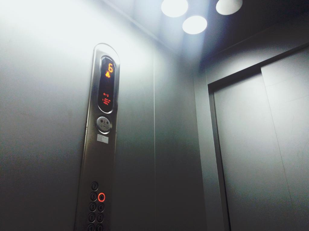 Apartment Aleksija Nis Ngoại thất bức ảnh